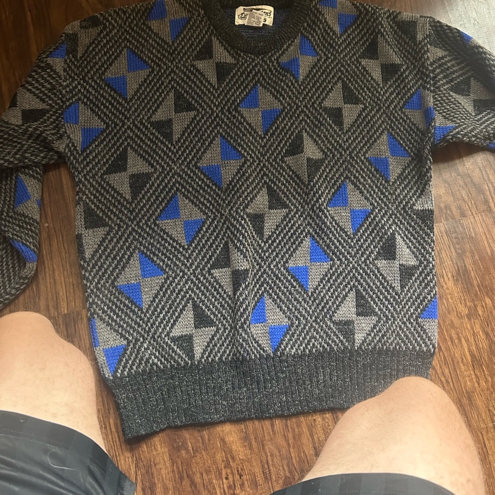 Expressions Men's Black and Blue Patterned Crewneck Sweater Vintage 1989